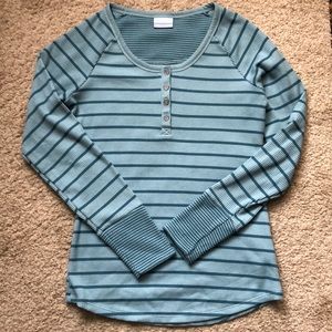 Columbia soft thermal top